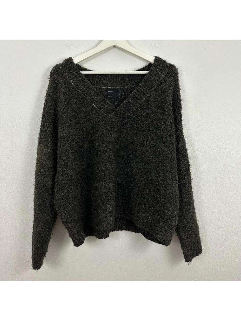 ASOS Design Black Pullover V-Neck Sweater Women's Size M